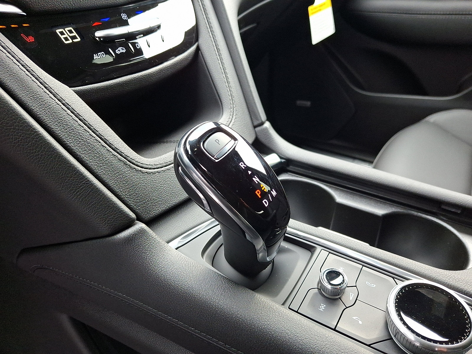 New 2026 Cadillac XT5 Luxury image 20