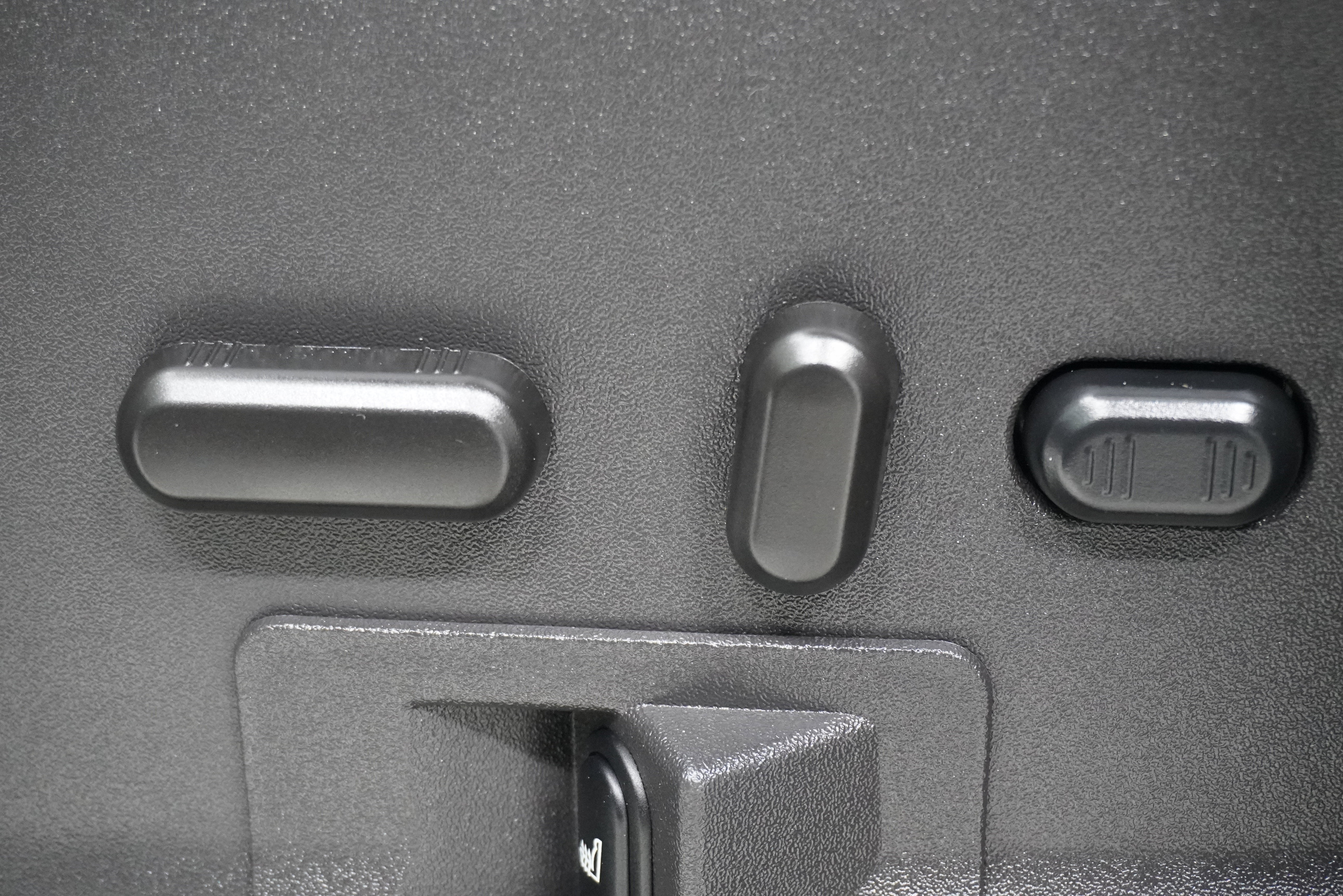 Used 2018 Ford Transit 150 XLT RWD image 11