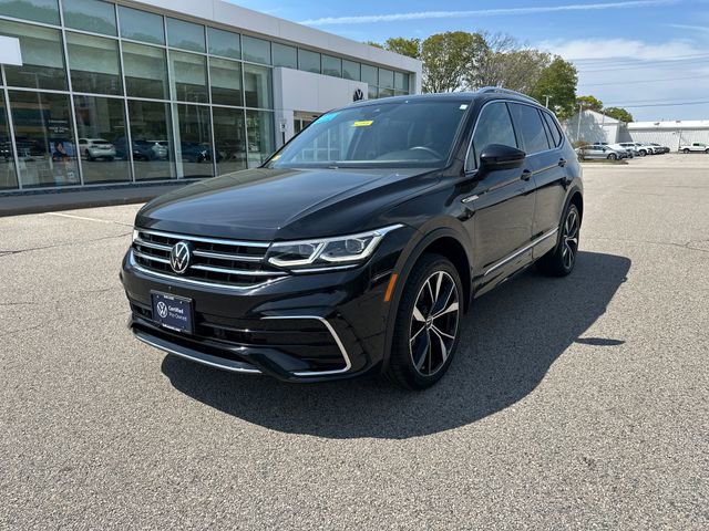 Used 2023 Volkswagen Tiguan SEL R-Line AWD/4WD image 3