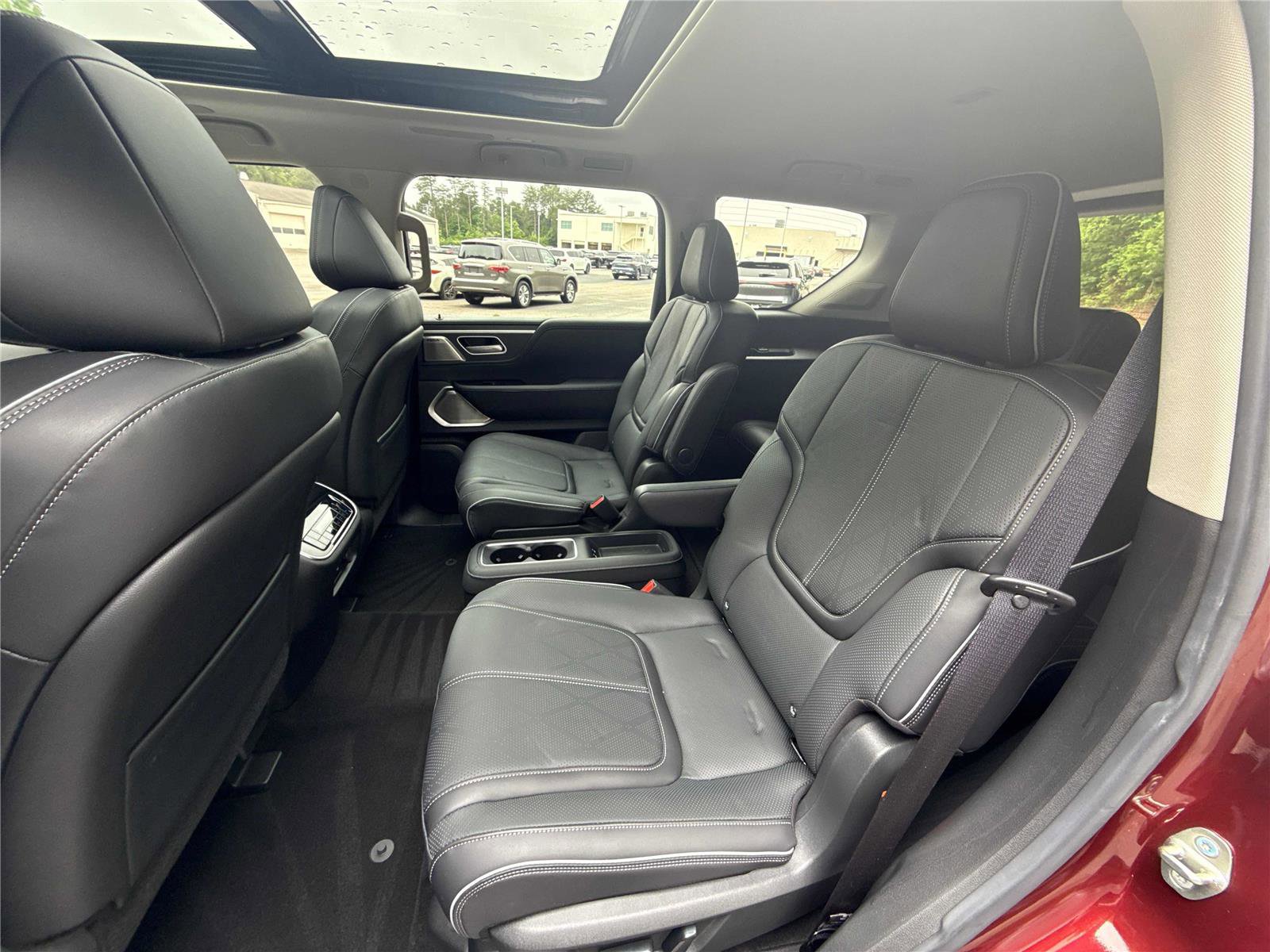 Certified 2025 INFINITI QX80 Sensory AWD/4WD image 12