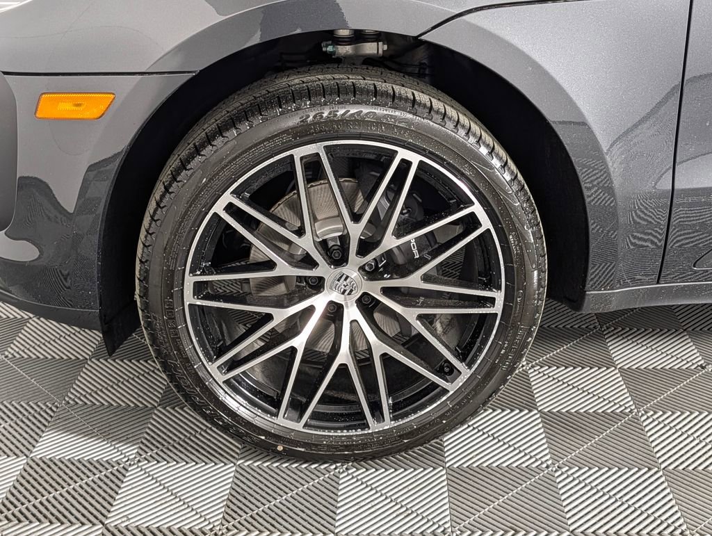 New 2026 Porsche Macan image 10