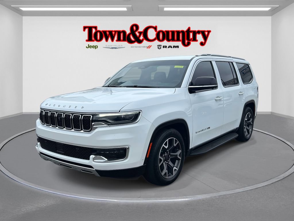 Used 2023 Jeep Wagoneer Series III w/ Convenience Group I image 3