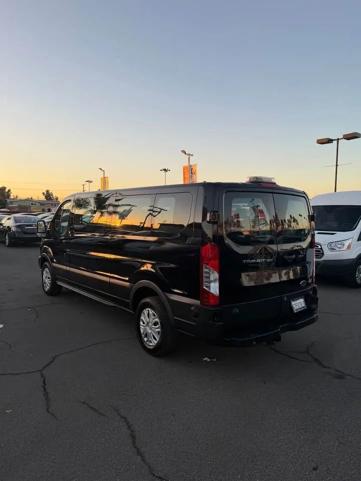 Used 2019 Ford Transit 350 XLT image 5
