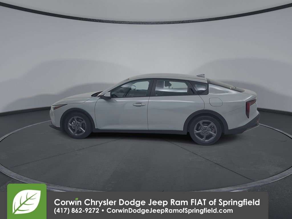 Used 2025 Kia K4 FWD image 11