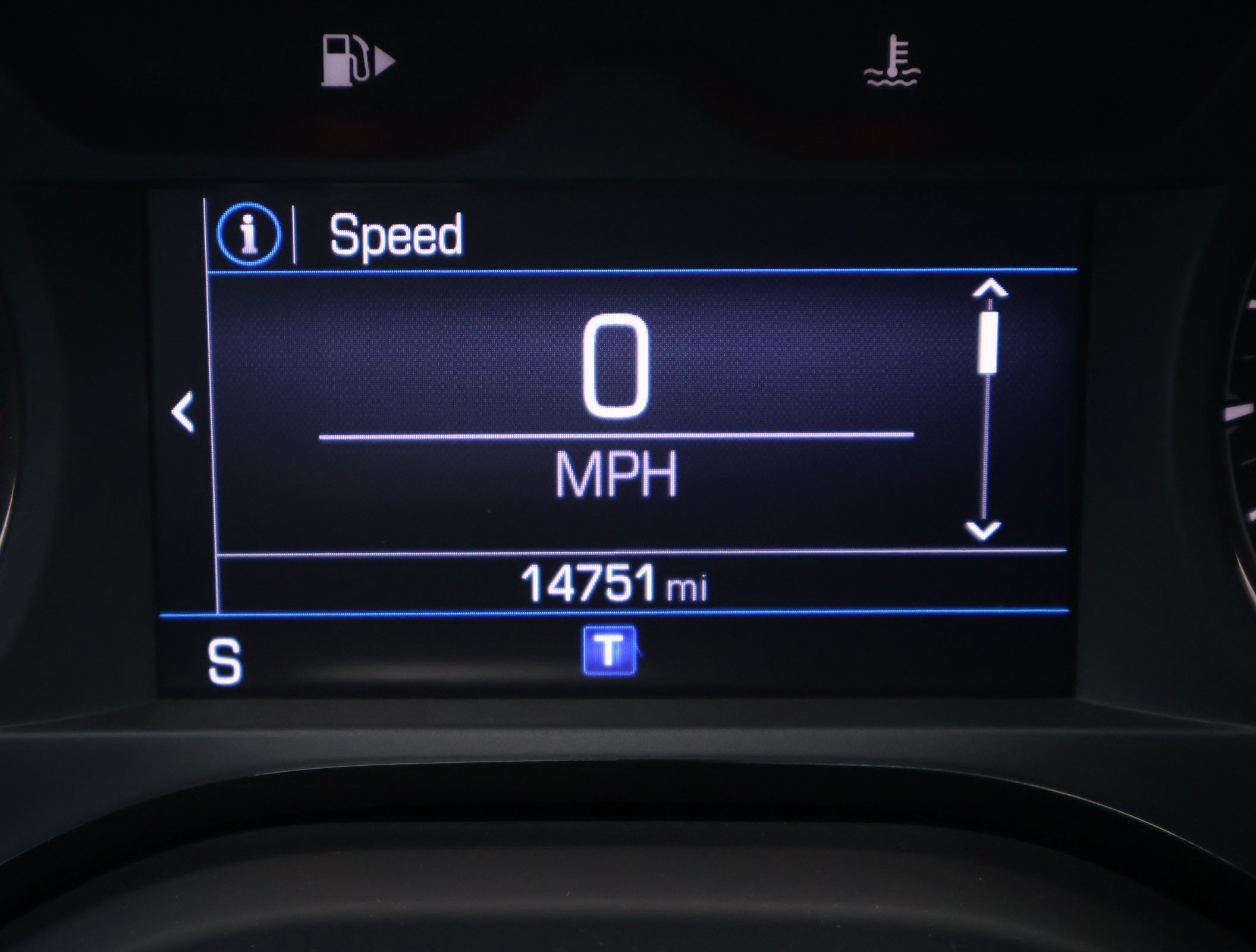 Used 2023 Chevrolet Camaro LT RWD image 4