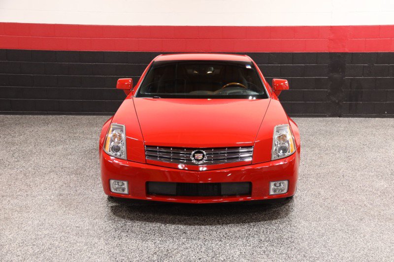 Used 2007 Cadillac XLR RWD image 13