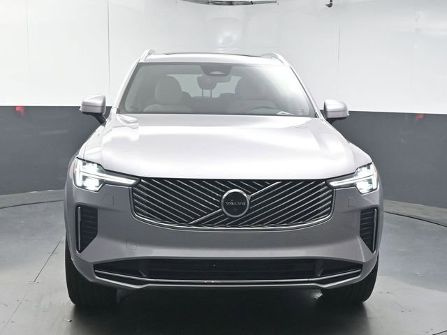 Used 2026 Volvo XC90 B6 Plus w/ Protection Package Premier AWD/4WD image 3