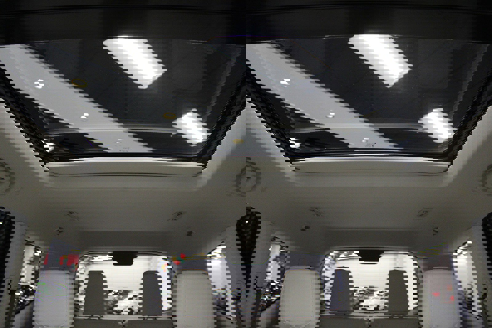 Certified 2024 Cadillac XT6 Premium Luxury w/ LPO, Floor Liner Package image 44