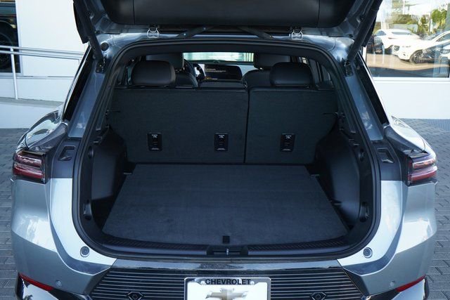 New 2025 Chevrolet Equinox EV LT image 16