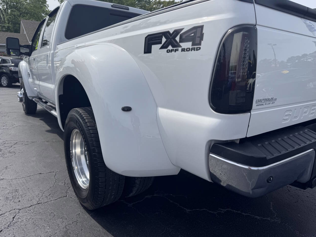 Used 2014 Ford F450 Lariat w/ Lariat Ultimate Package AWD/4WD image 16