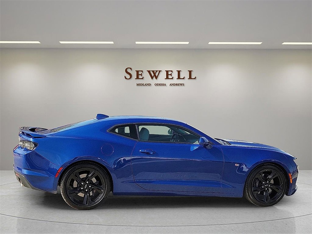 Used 2021 Chevrolet Camaro SS image 6