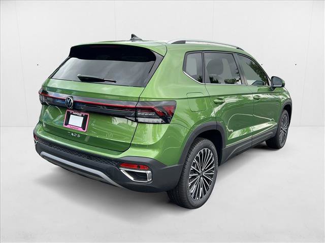 New 2025 Volkswagen Taos SE image 9