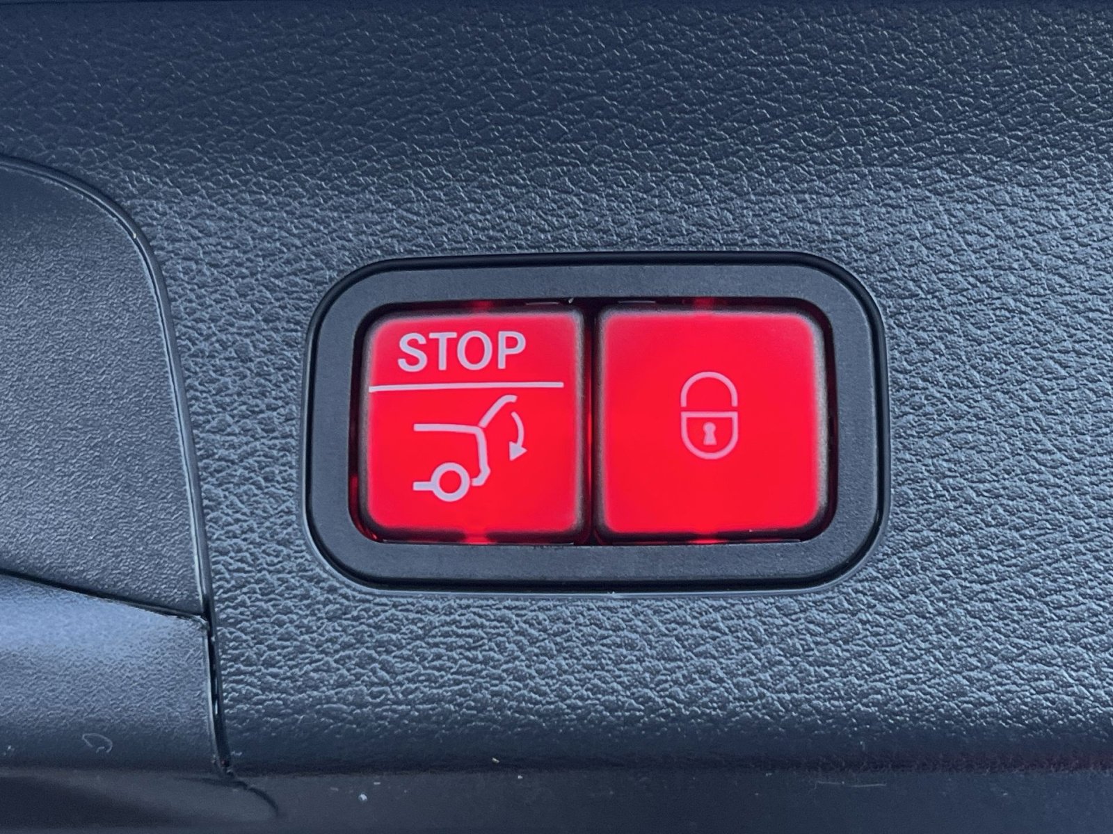 Certified 2024 Mercedes-Benz GLS 580 4MATIC image 26