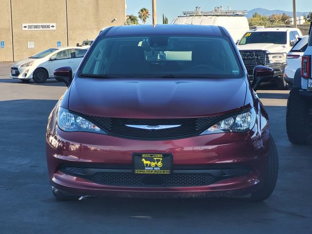 Certified 2023 Chrysler Voyager LX FWD image 2