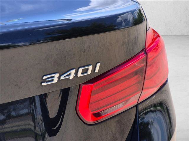 Used 2017 BMW 340i Sedan RWD image 6