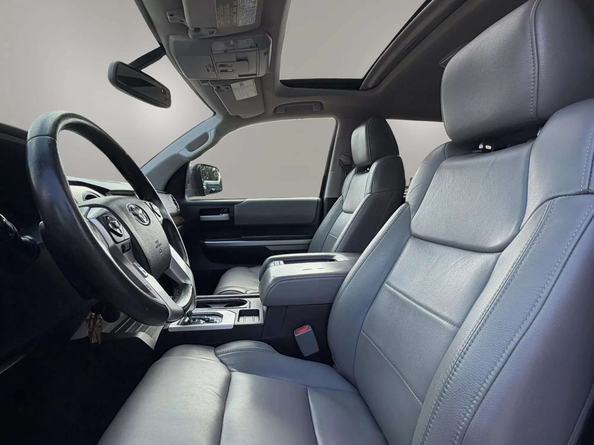 Used 2014 Toyota Tundra Limited w/ Limited Premium Package AWD/4WD image 28
