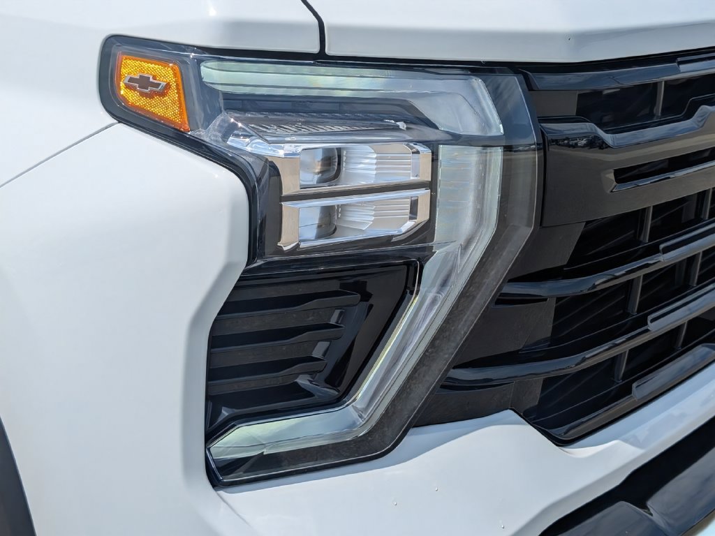 Used 2025 Chevrolet Silverado 2500 LT w/ Trail Boss Package AWD/4WD image 5