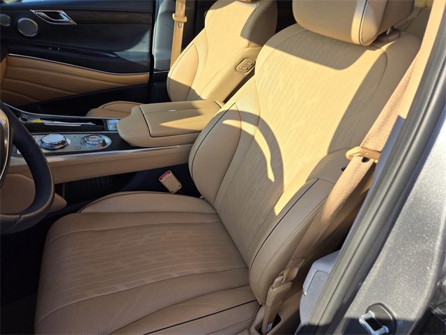 Used 2023 Genesis GV80 2.5T w/ Prestige Package image 17