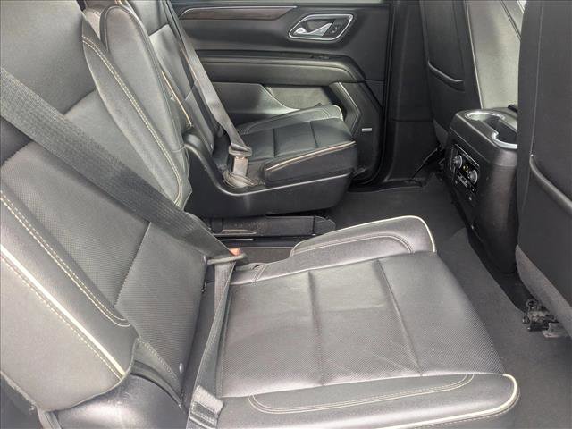 Used 2023 Chevrolet Suburban Premier image 20