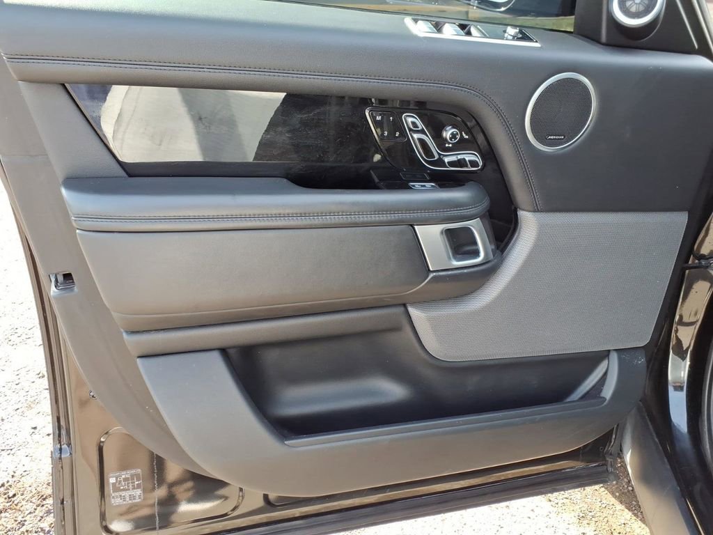 Used 2021 Land Rover Range Rover Westminster Edition image 14