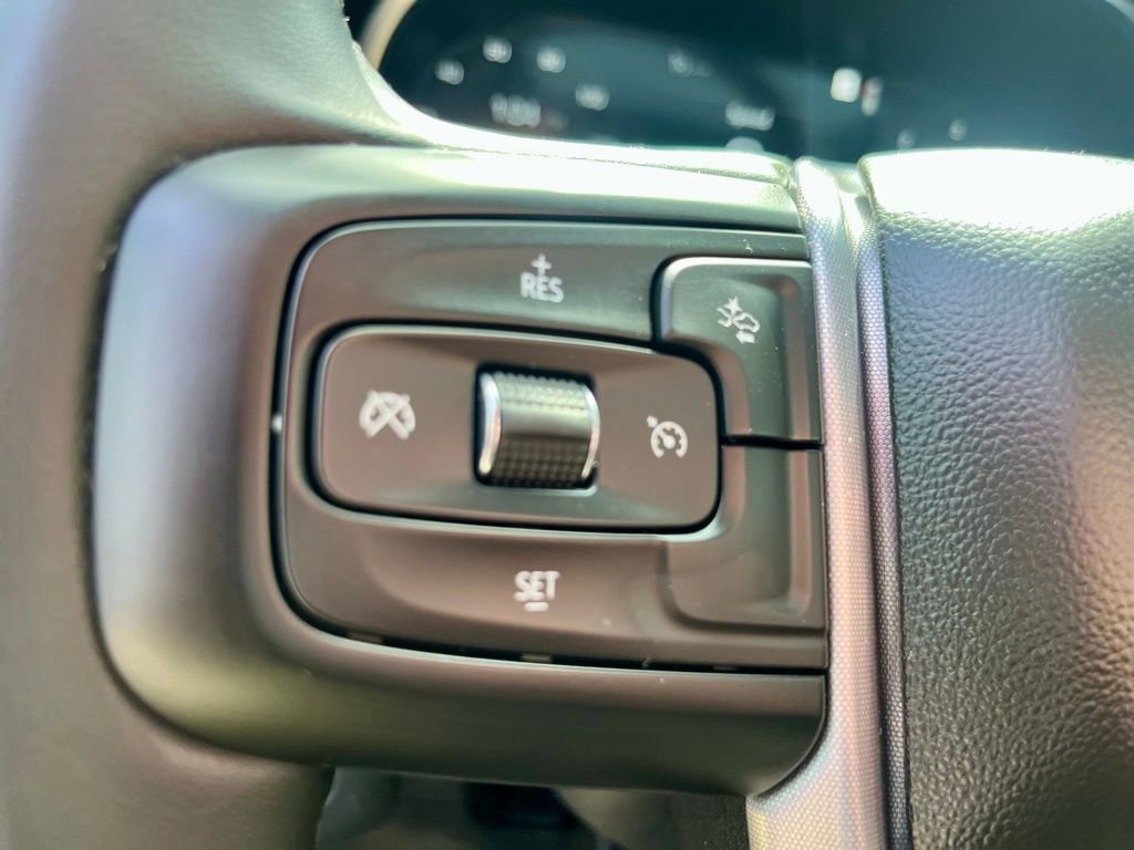 Certified 2023 GMC Yukon XL SLT image 17