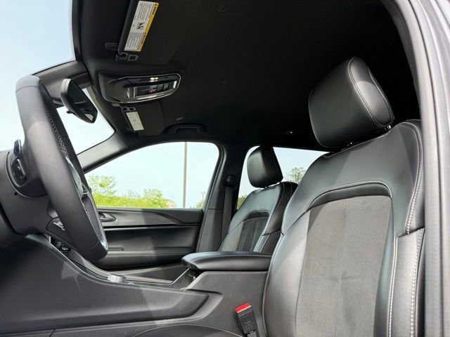 Certified 2024 Jeep Grand Cherokee L Laredo AWD/4WD image 23