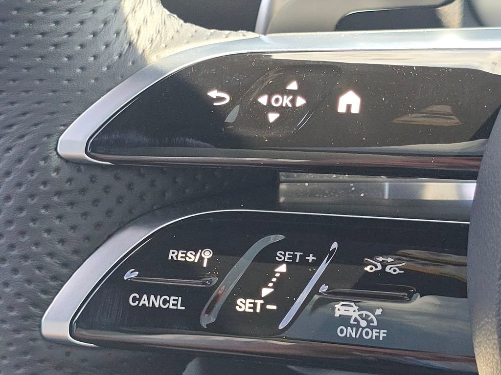 New 2026 Mercedes-Benz GLB 35 AMG 4MATIC image 35