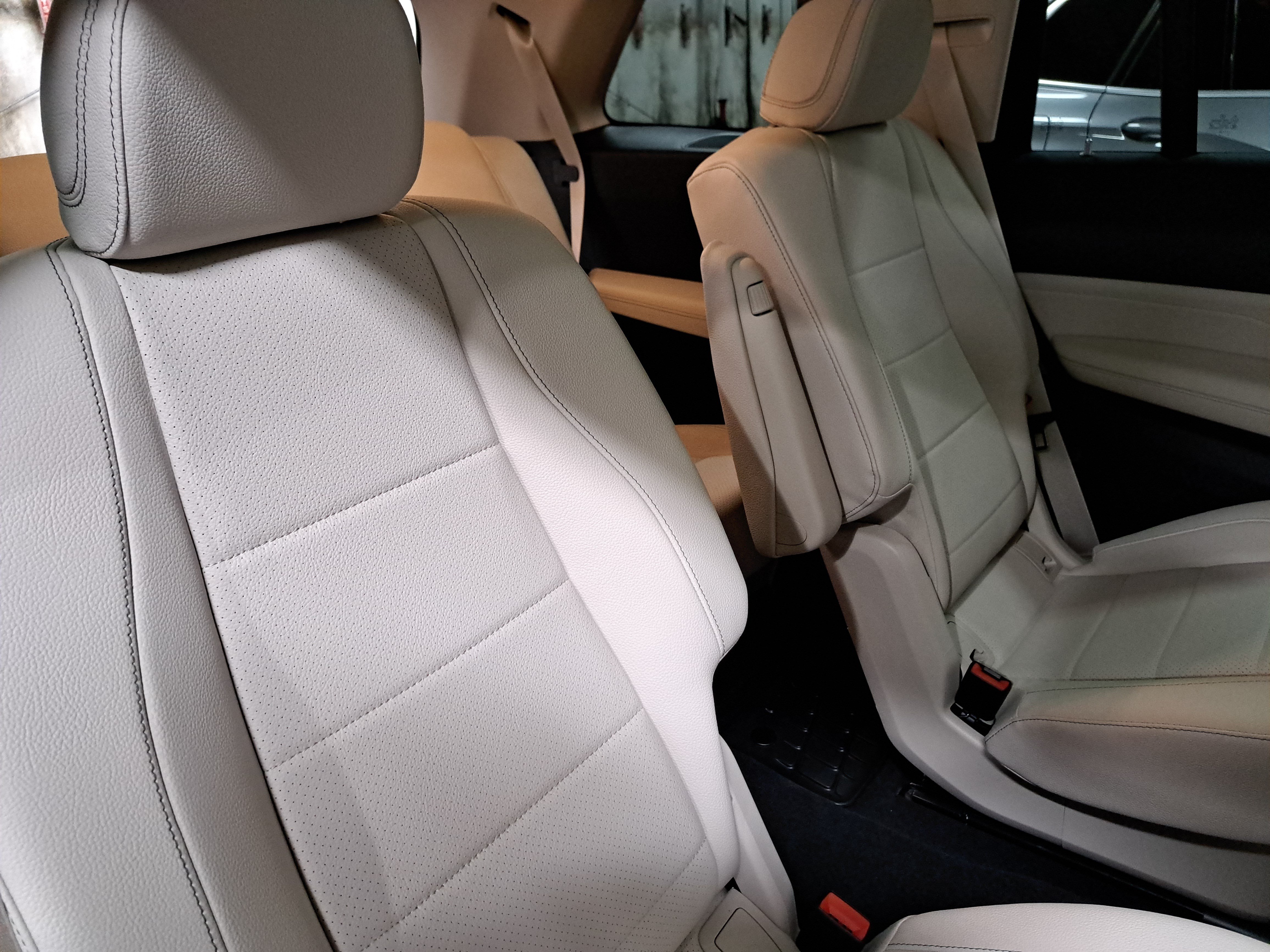 New 2026 Mercedes-Benz GLS 450 4MATIC image 12
