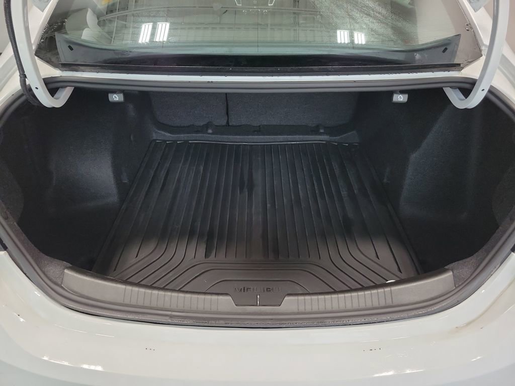 Used 2024 Chevrolet Malibu RS w/ LPO, Floor Liner Package image 18