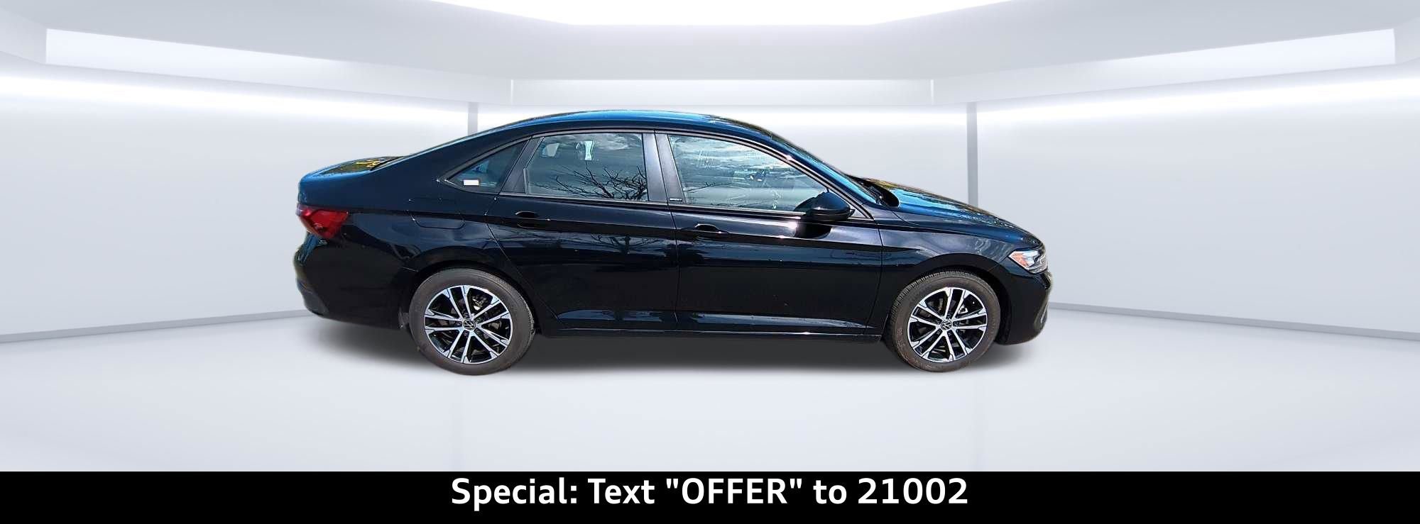 Used 2024 Volkswagen Jetta Sport image 32