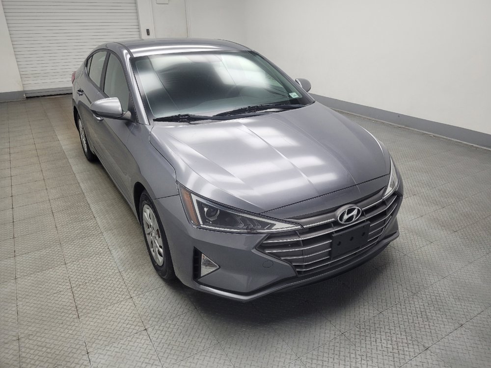 Used 2019 Hyundai Elantra SE w/ Cargo Package FWD image 13
