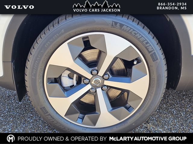 Certified 2026 Volvo XC40 B5 Plus w/ Protection Package Premier AWD/4WD image 25