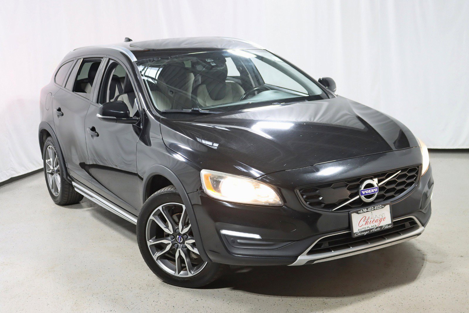 Used 2018 Volvo V60 T5 Cross Country w/ Convenience Package image 6