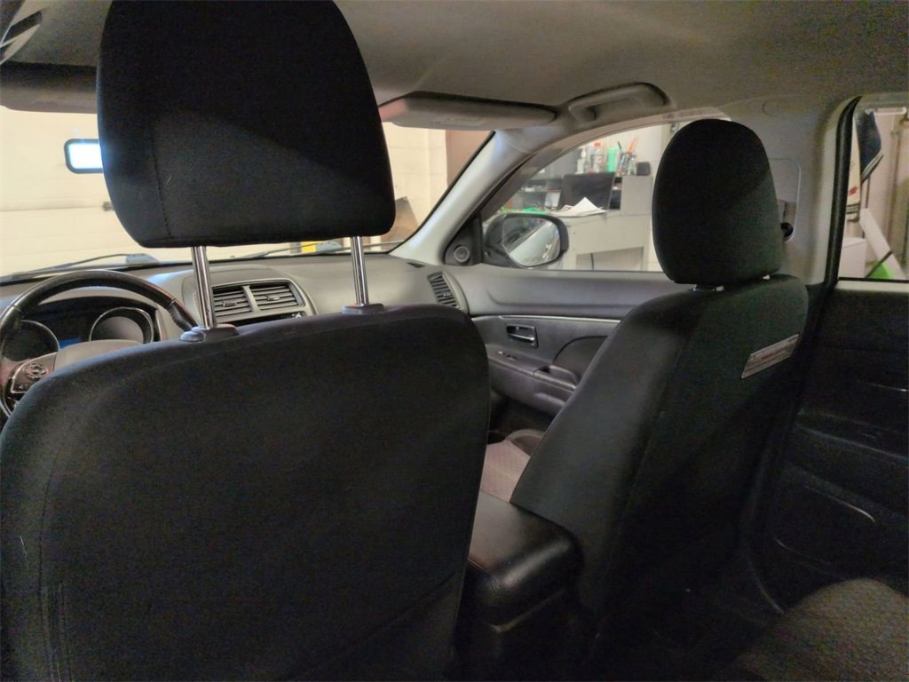 Used 2018 Mitsubishi Outlander Sport LE image 25