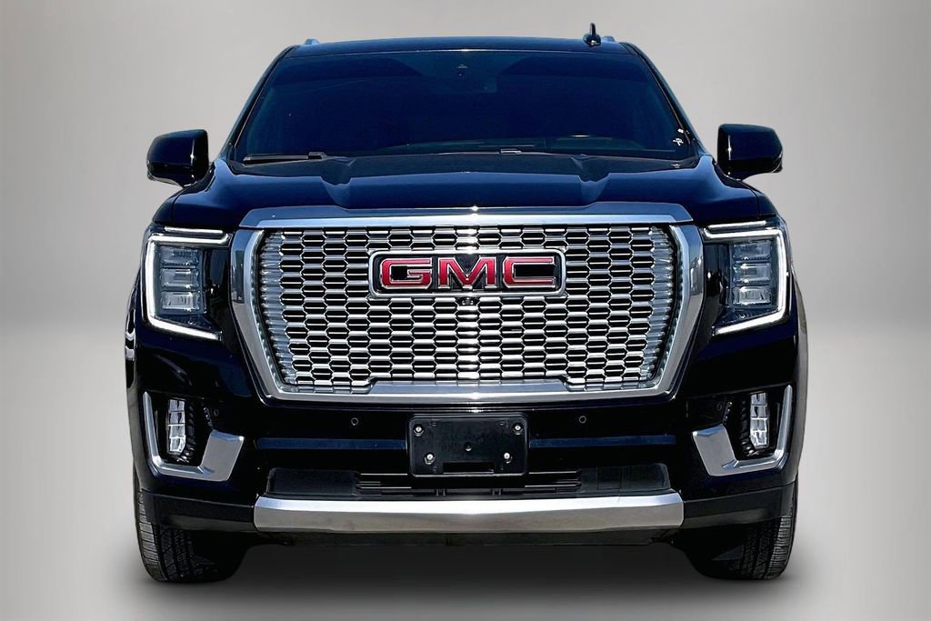 Used 2023 GMC Yukon Denali image 3