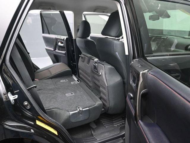 Used 2022 Toyota 4Runner TRD Off-Road AWD/4WD image 26