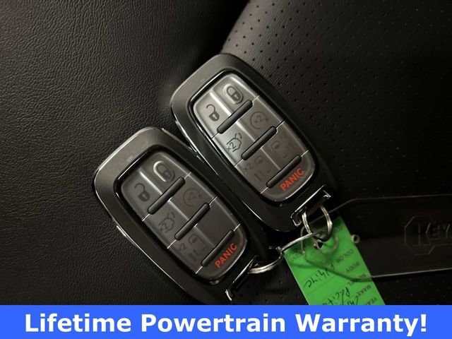 New 2026 Chrysler Pacifica Select image 25