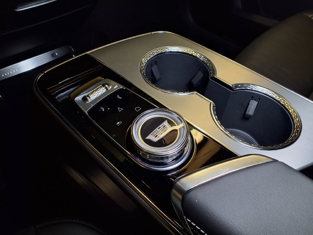 New 2027 Cadillac Lyriq Premium Luxury RWD image 19