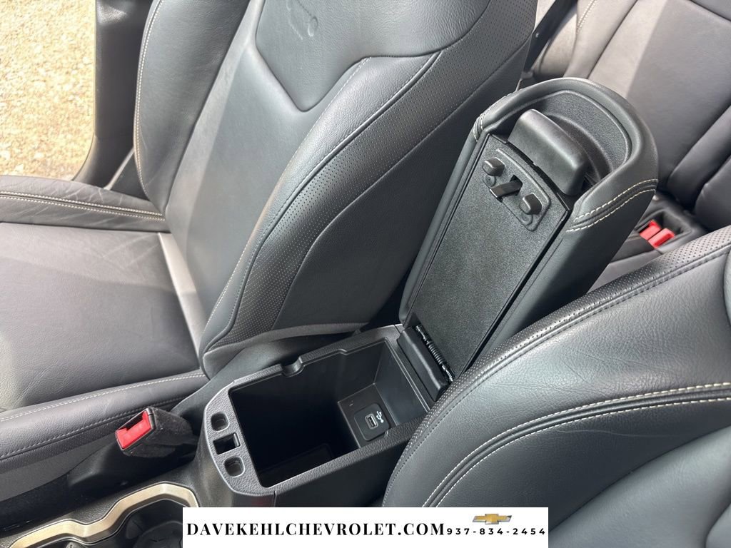 Used 2017 Jeep Renegade Limited image 28