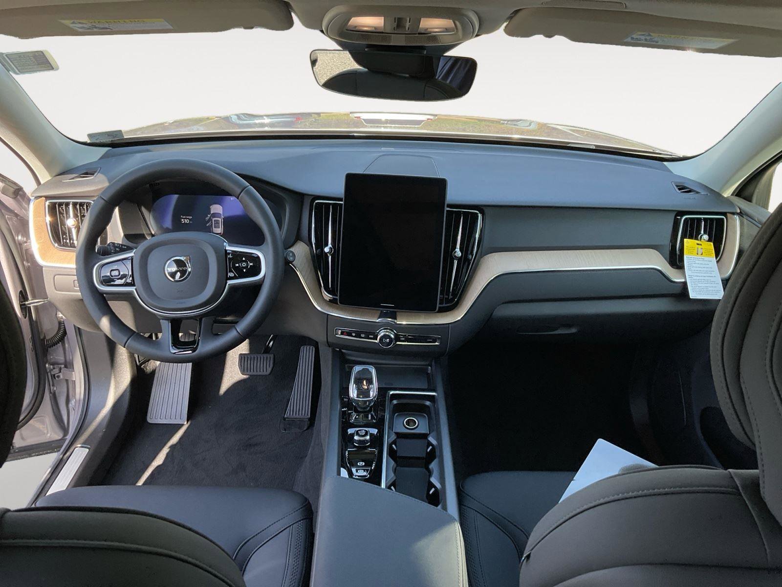 New 2026 Volvo XC60 B5 Plus w/ Protection Package Premier image 10