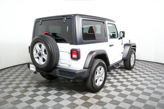 Used 2022 Jeep Wrangler Sport S image 3