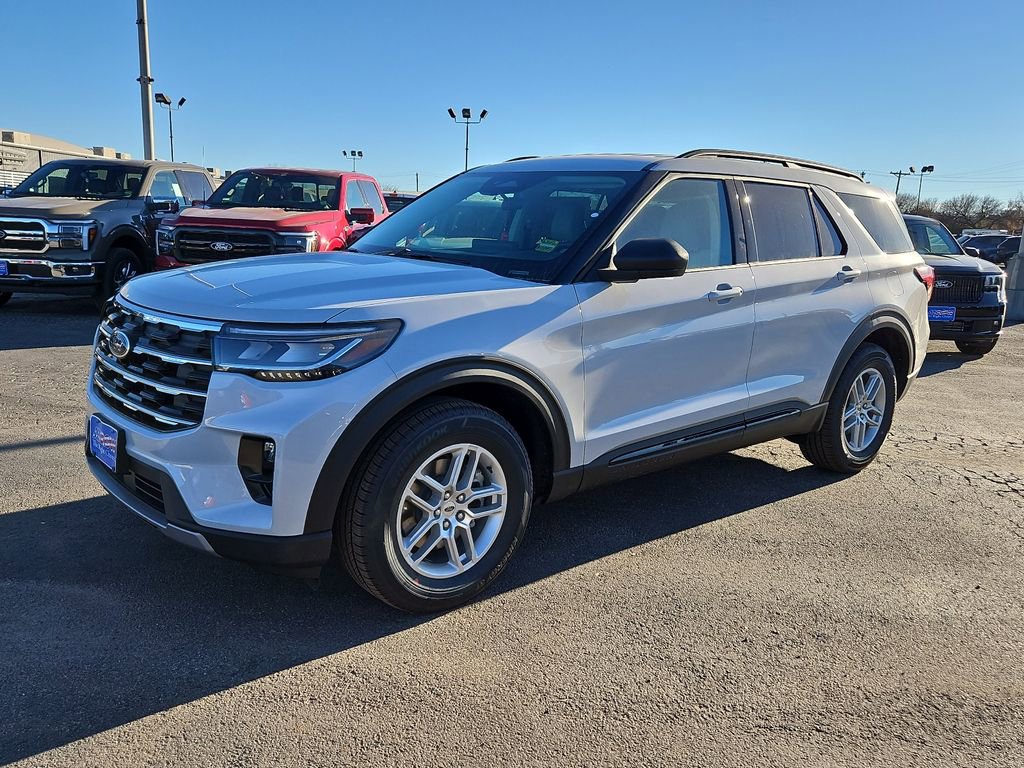 New 2026 Ford Explorer Active w/ Active Comfort Package image 5