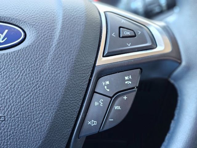 Used 2024 Ford Edge Titanium image 18