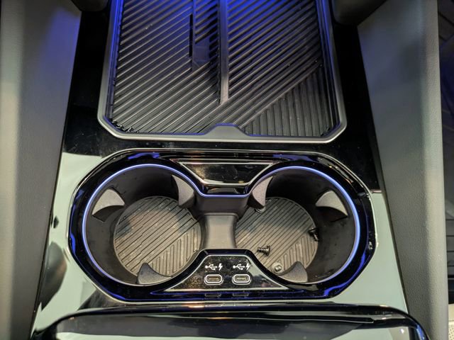 Used 2026 BMW M5 w/ Executive Package image 24