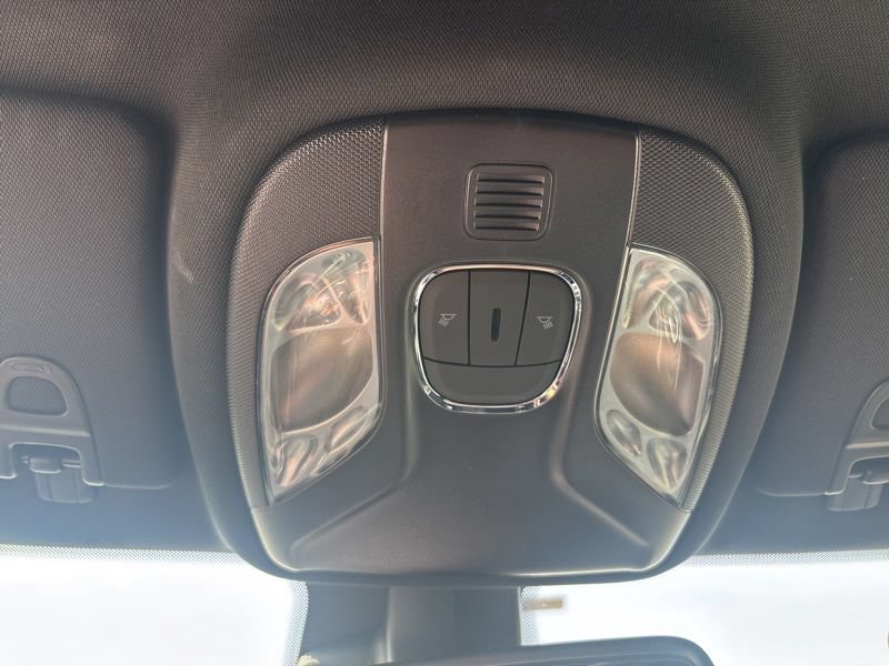 Used 2023 Jeep Compass Latitude AWD/4WD image 44