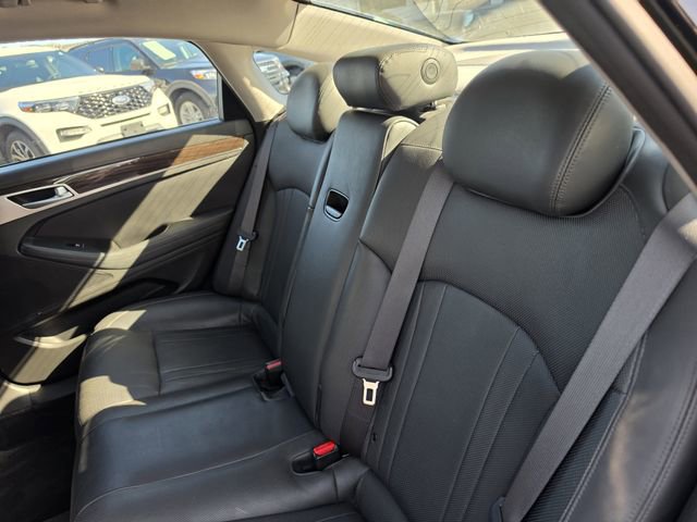 Used 2016 Hyundai Genesis 3.8 RWD image 11
