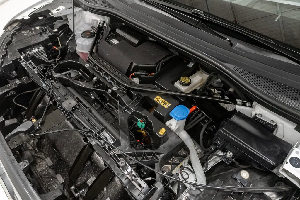 Used 2024 Audi Q4 e-tron Prestige AWD/4WD image 4