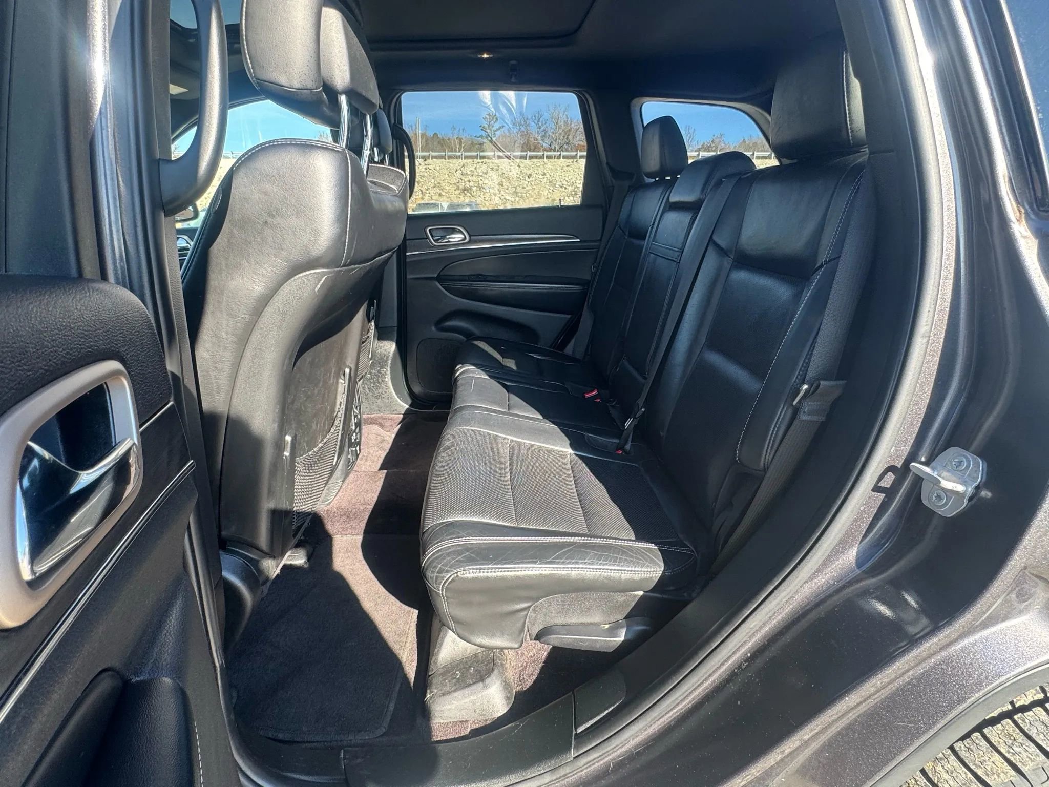 Used 2017 Jeep Grand Cherokee Limited w/ Luxury Group II image 20