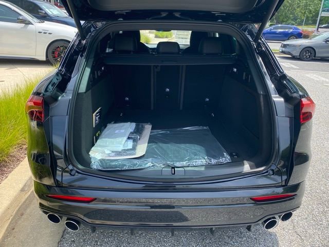 New 2025 Maserati Grecale GT image 9