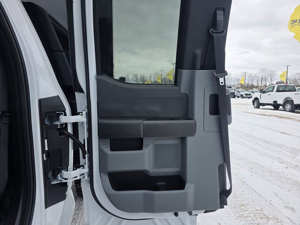 New 2026 Ford F350 XL w/ XL Chrome Package image 26